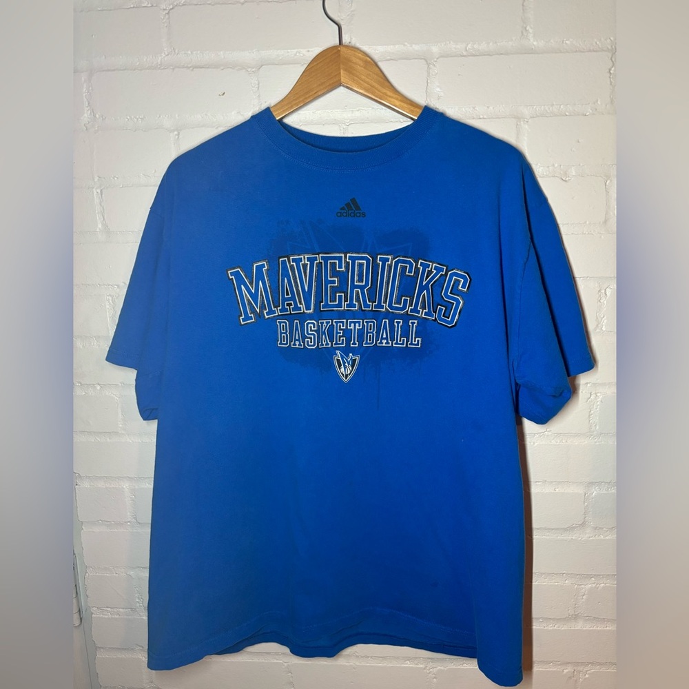 00s Adidas Blue Short Sleeve Athletic Tee